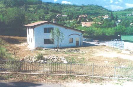 EDIFICIO: 4 via Motti Albiero Lino Volue 576 c Superficie Coperta 192