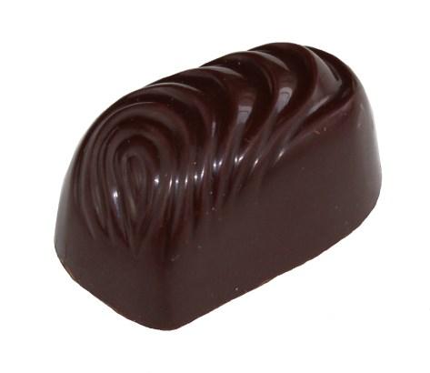 PRALINE FATTE A MANO Carré Alloro Cod. PRA 35 Ganache al Liquore all Alloro ricoperta di Puro Cioccolato Fondente al 58% decorata con granella di zucchero colorata. Prestigio Cannella Cod.