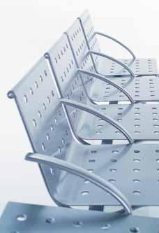 Ulisse Ulisse è un sistema modulare di sedute su trave realizzato interamente in metallo, progettato con particolare attenzione all'aspetto formale, alla solidità e al confort, ottenuto mediante