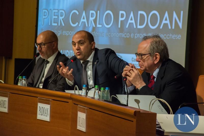 10 Pier Carlo Padoan al tavolo dei relatori insieme