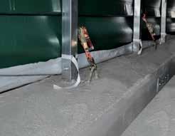 Caratteristiche della copertura in PVC La copertura della struttura in acciaio, avviene mediante telo in PVC avente peso di 900 gr/ m2 (comprensivo di accessori di fissaggio) per complessivi 0,55 mm