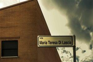 Mezzogiorno e al mondo delle donne. Rione Ordona Sud-Periferia S: On. Maria Teresa Di Lascia (1954-1994). Nacque in un paesino del foggiano.