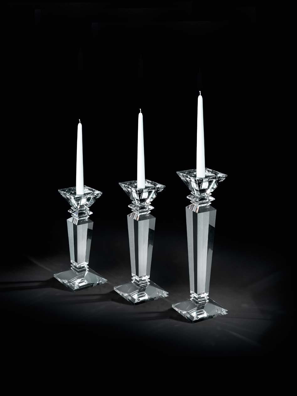 CATALOGUE SWEET_COLLECTION l evoluzione di un prisma Art. 3200010 h 28.5cm Candelabro a base quadrata piccolo Small candleholder square base Art.