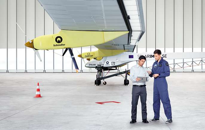 Around the world in a solar airplane Schindler è partner di Solar Impulse, l aereo