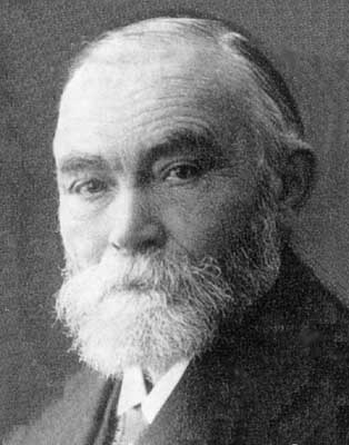 Il cretese mentitore 33 Il paradosso dell insieme degli insiemi che non contengono sé stessi colpì profondamente Gottlob Frege (1848-1925), il fondatore della logica moderna.