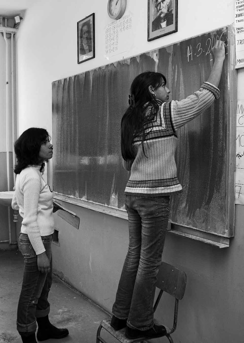 I DIRITTI IN CLASSE I DIRITTI IN CLASSE Così come la Convenzione ONU sui Diritti dell Infanzia e dell Adolescenza (CRC) vede al centro della sua attenzione il bambino e più in generale la persona,