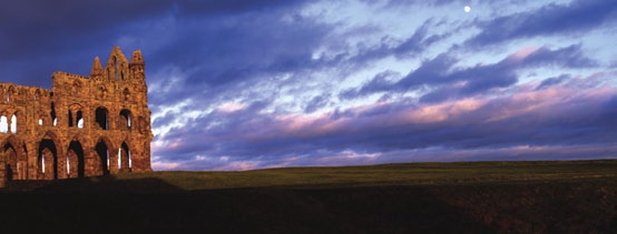 valutazione critica dei racconti tra compagni. Gli studenti hanno analizzato alcuni passaggi particolari del romanzo e osservato come paesaggio e atmosfera siano componenti fondamentali.