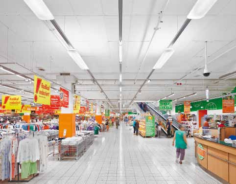 Comunicato stampa Dornbirn, settembre 2010 Luce di prim ordine e massima flessibilità I magazzini Globus puntano sull illuminazione Zumtobel e risparmiano