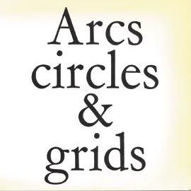 Libro d artista senza testo diviso in 4 capitoli (1 Arcs from corners & sides), (2 Arcs & circles), (3 Arcs & grids), (4 Arcs, circles, & grids), e in 4 indici che riportano i titoli di tutte le