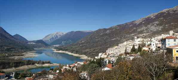 ABRUZZO ITALIA 5 Lazio e Molise Nato nel 1922, è il più antico e importante d Italia.