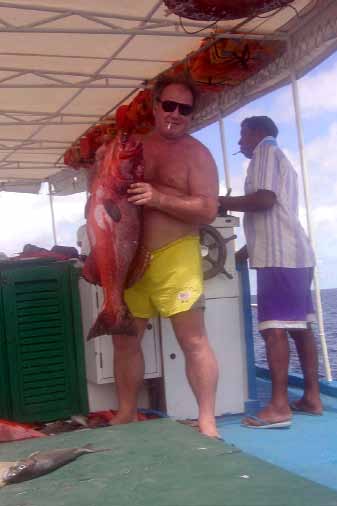 E se andassimo alle Maldive.. 7 Cernia sui 15 kg. -> Naturalmente non tutte le uscite a bolentino sono così!!!!!!! Ci sono anche giorni NO!