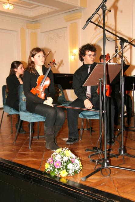 U naš grad su kao gosti Udruţenja Italijana 29. marta stigli mladi muzičari iz italijanskog grada Imperia. Ovaj grad se nalazi pored San Rema, grada čuvenog po prestiţnom muzičkom festivalu.