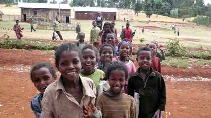 Istruzione Shelallà - Etiopia Ci affianchiamo agli insegnanti delle scuole statali per fronteggiare le emergenze strutturali e logistiche dei compounds scolastici.
