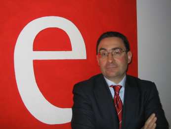 Dr. Nome: Lucio Cognome: Chiappa Area: Comunicazione e-mail: lucio.chiappa@ecomunicare.com www.linkedin.