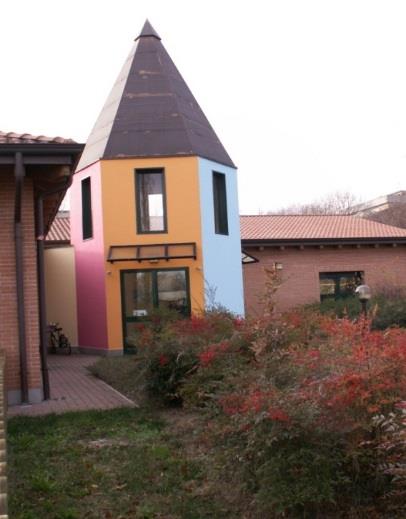 CARPI Giardino scolastico annesso alla scuola materna Arcobaleno 4.a Planimetria generale COMMITTENTE Comune di Carpi PROGETTISTA arch. Emma Francia IMPORTO DELLE OPERE 63.