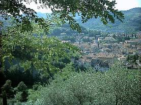 Modigliana La Romagna-Toscana custodisce gelosamente una grande eredità legata alla sua storia, le sue tradizioni, alla sua gente.