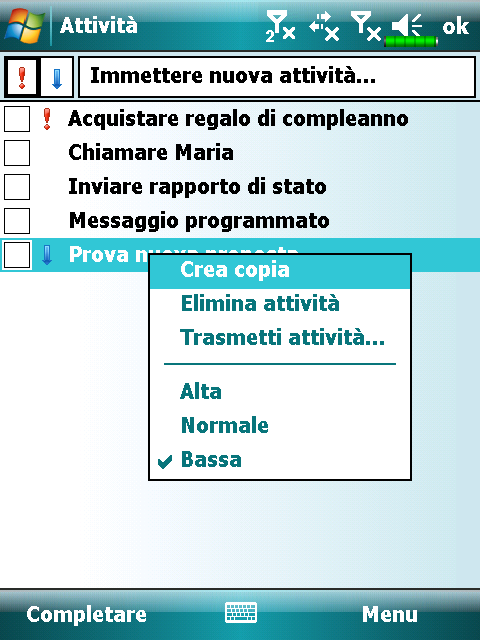 Attività: Conservare un elenco di Cose da fare Usare Attività per appuntarsi le cose da fare. ❶ ❷ ❸ ❹ ❺ ❶Indica alta priorità. ❷Toccare per visualizzare o modificare i dettagli relativi alle attività.