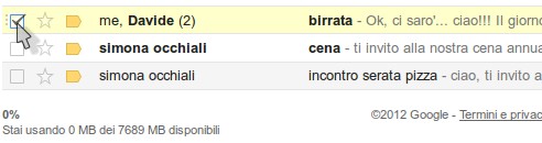 Cancellare o archiviare un email Fare clic sul quadratino a sinistra dell'email per selezionarla: Fare clic su