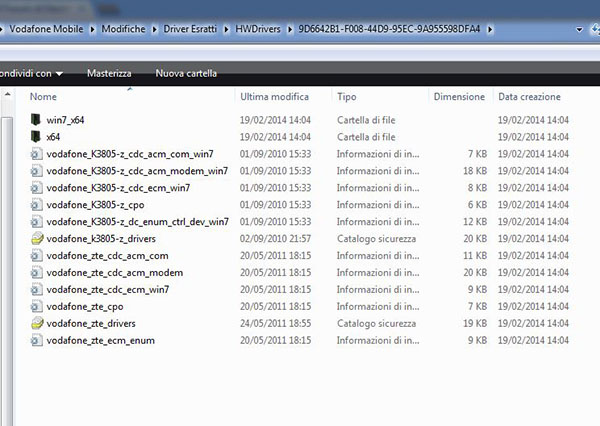Cartella HWDrivers Disinstallazione del software Vodafone Mobile Broadband Una volta effettuato il backup dei driver, possiamo finalmente disinstallare VMB (togliendo fisicamente la chiavetta dal
