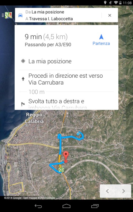 Per ogni cinema compare una nuvoletta con indicato il nome, più una voce che permette di calcolare il percorso a partire dalla posizione dell utente. Un metodo grafico senz altro efficace e raffinato.