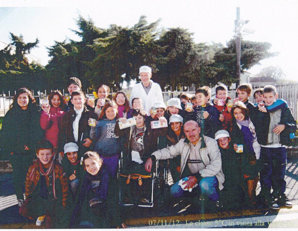 VISITA ALLA VALFRUTTA Il 7 Novembre abbiamo visitato la Valfrutta.