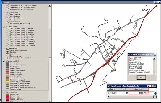 1.2 Caratteristiche del Database Topografico Figura 5 Diverse tipologie di visualizzazione degli attributi di un oggetto in ambiente GIS: a sinistra interrogazione di uno specifico oggetto; a destra