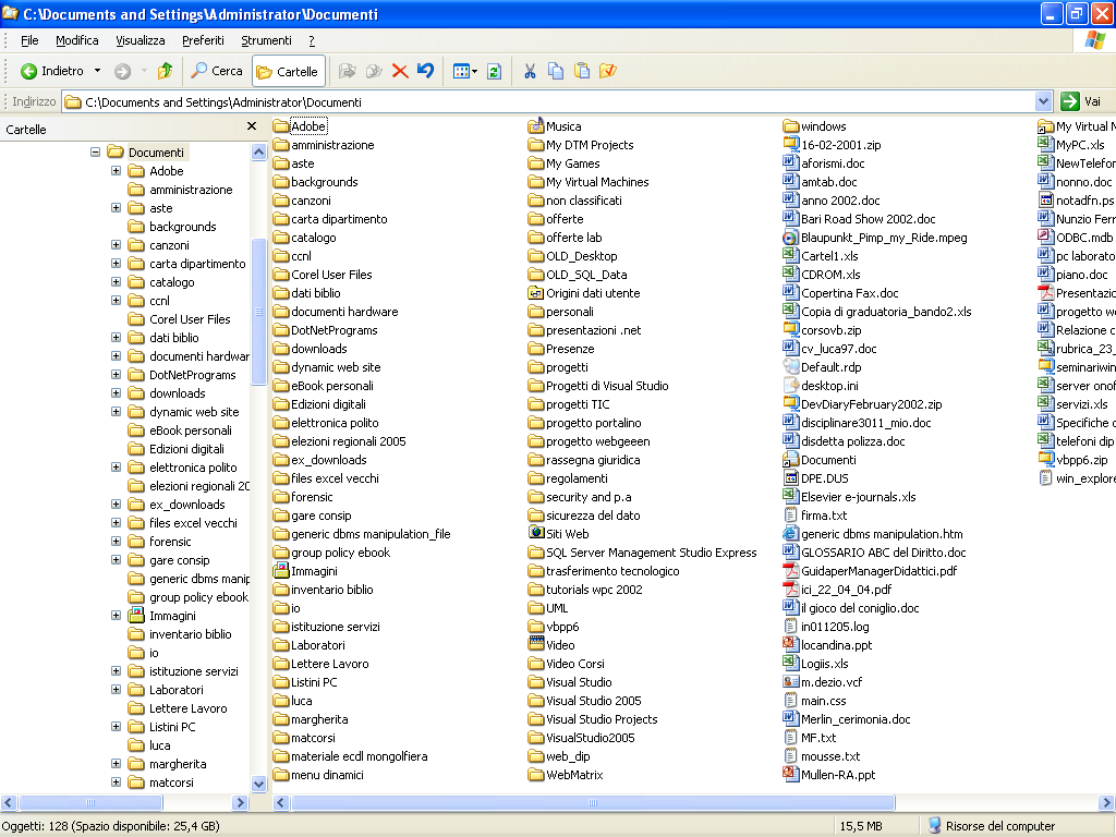 File System: esempio Organizzazione personale dei propri dati Le cartelle (Directory) possono