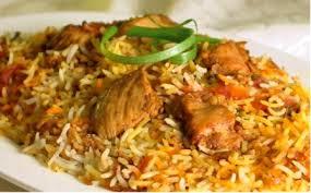 BIRYANI PAKISTAN proposta da Ahmed INGREDIENTI - 2 spicchi d'aglio, - 1 limone, - 3 cipolle, - 1 cucchiaino di coriandolo macinato, - zafferano, - Biryani Masala, - 1 cucchiaio di