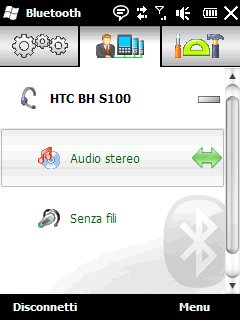 Capitolo 9 Bluetooth 151 La doppia freccia visualizzata a destra di un servizio indica che il servizio è collegato con l auricolare.