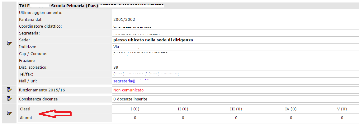 P a g. 8 Nel caso di scuola secondaria di II grado, nella schermata si associano, dapprima, l indirizzo di studio inserito (vedi 3.