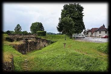 6 giorno: Domenica 29 giugno2014 St Mamet Navarrenx St Jean Pied de Port Km 235 Sveglia verso le 8:30, oggi la giornata è discreta, un po di nuvole ma il sole è rassicurante.