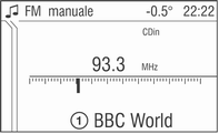 Radio 97 Ricerca stazioni Premere l'interruttore basculante m o n fino alla visualizzazione di Seek. oppure: Selezionare la voce k o l nel menu radio. Il display visualizza Seek (solo con RDS off).