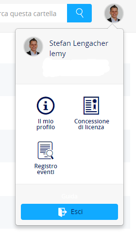 Procedura per configurare il vostro profilo utente 1. Cliccate sull avatar nell angolo in alto a destra.