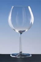 Ad ogni bicchiere il suo vino È un bicchiere alto dalla forma slanciata e con il gambo sottile.
