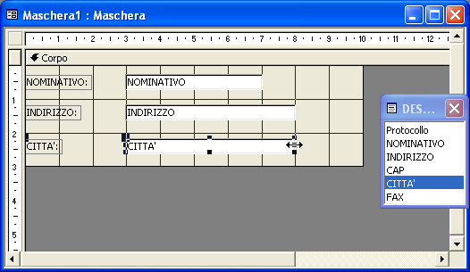 Si procede selezionando i campi che si vogliono utilizzare nella maschera e, tenendo premuto il tasto del mouse, trascinarli dove si vuole siano inseriti.