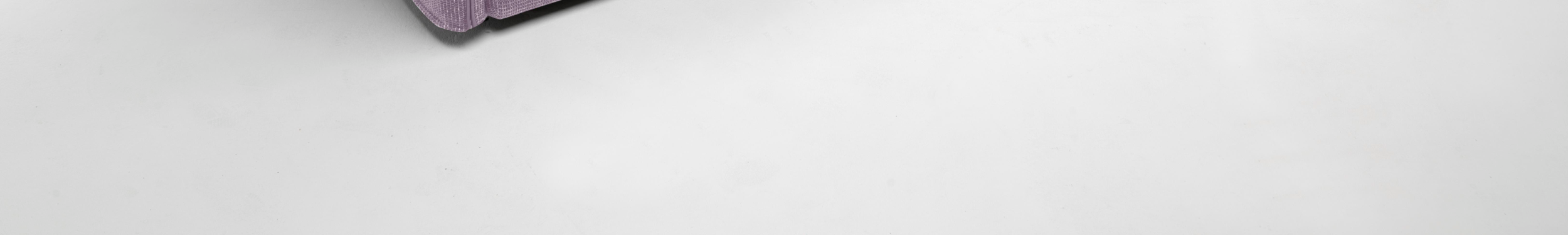 971,00 Cm 200L x 40P x 200A Design: Massimo Argelassi Tavolo Universo Tavolo realizzato in legno di frassino americano tinto nei colori naturali wengé,noce,rovere sbiancato, bianco o nero. Dim.