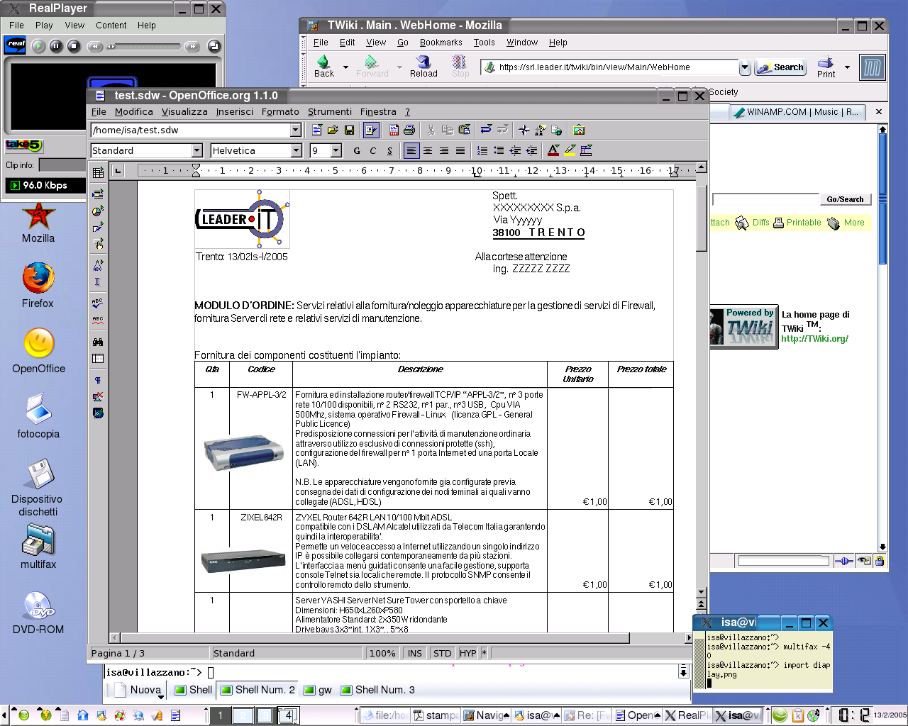 LINUX in azienda * Open Source * Scalabile * Interoperabile * Stabile L'uso di LINUX nelle reti aziendali è