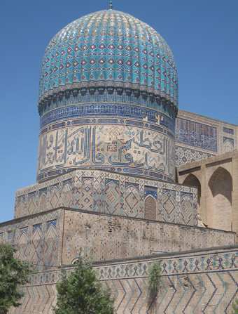 UZBEKISTAN E TURKMENISTAN: SULLE ORME DI TAMERLANO 23 maggio 2 giugno 2015 Un itinerario sulla Strada d oro della Transoxiana e sui percorsi della Via della Seta, fra Uzbekistan e Turkmenistan,