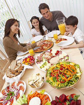 Il valore simbolico del cibo preparato, condiviso e consumato in famiglia non risulta