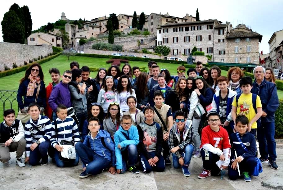 Bellissima regione dell Italia centrale unica a non essere bagnata dal mare. Attraversata dal fiume Tevere ha come capoluogo di regione la città di Perugia.