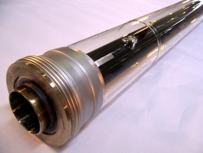 Tubo Ricevitore (HCE Heat Collector Element) Il tubo ricevitore è il collettore di calore posizionato lungo la linea focale degli specchi parabolici.