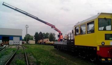 Allestimento o montaggio sul veicolo stradale (o su altra base a cui è destinata: rimorchio, trattore agricolo, basamento fisso, carro