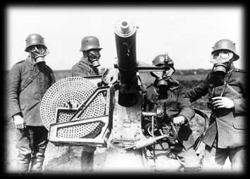 GAS E LE MASCHERE ANTIGAS Il 22 aprile del 1915 le truppe francesi schierate presso Ypres nel settore fra Langemark e Bixschoote, sprovviste di qualsiasi maschera, videro avanzare verso di loro «una