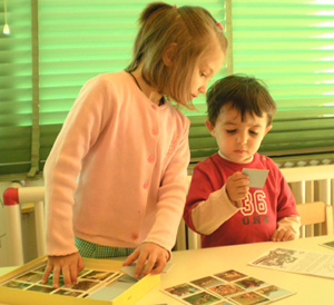 L esperienza di Scandicci come BUONA PRATICA Il (Firenze IT), 50mila abitanti, vanta numerosi servizi educativi per la prima infanzia: - 3 asili nido comunali a tempo lungo - 4 centro giochi (due dei