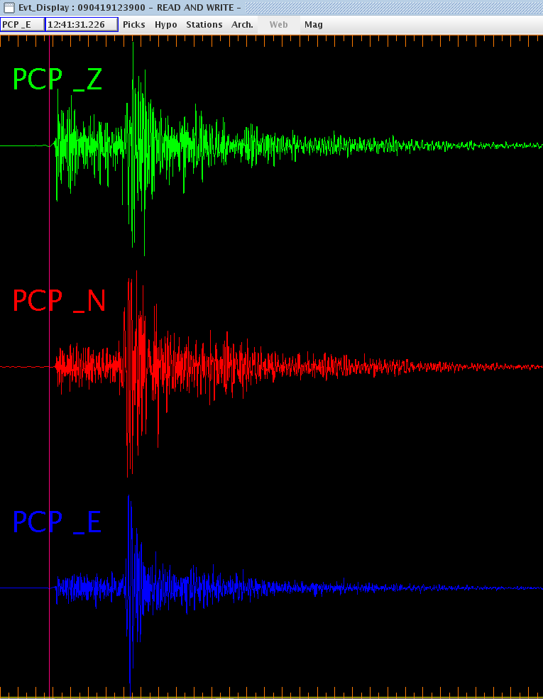 Figura 4 - Tracce sismiche della stazione di Piancastagna (AL) Le tracce mostrate corrispondono alle componenti verticale (verde), orizzontale nella direzione nord-sud (rosso) e nella direzione