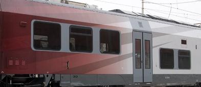 della linea e del punto meta a valle - la velocità del treno è regolata automaticamente tramite funzionalità ATO (Automatic Train Operation) di bordo - I treni si localizzano via radio calcolando la