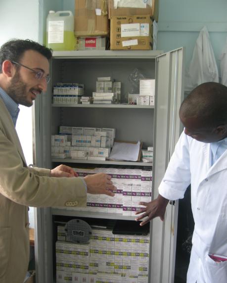 Assistenza e Cura Fornitura di Farmaci L Associazione Tison, insieme con l IRCCS IRST, ha iniziato le procedure per l esportazione di farmaci chemioterapici dall Italia in Tanzania