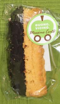 BISCOTTI DI PASTICCERIA Prodotto e confezionato dalla Pasticceria La Deliziosa di Torino. Prodotto e confezionato in uno stabilimento che utilizza latte, uova, cereali, soia e frutta a guscio.