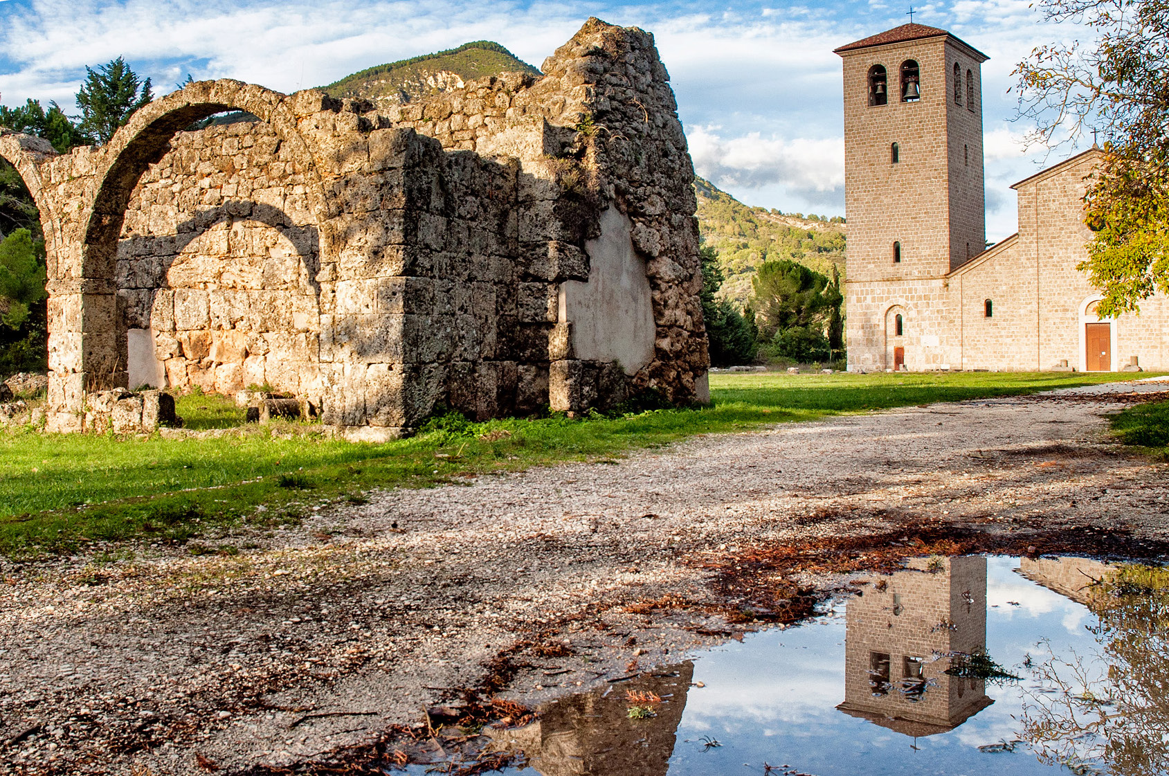 Abbazzia di San Vincenzo, Lorenzo Albanese www.lorenzoalbanese.com considerare questo territorio la perla del Molise.