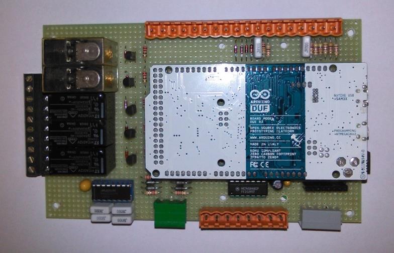 Scheda di controllo Ospita Arduino DUE 5 rele Connessione linea